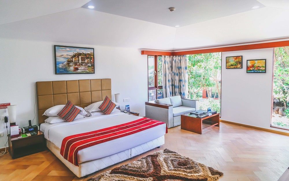 Aamby Valley City Lonavla Exterior foto Deluxe Room